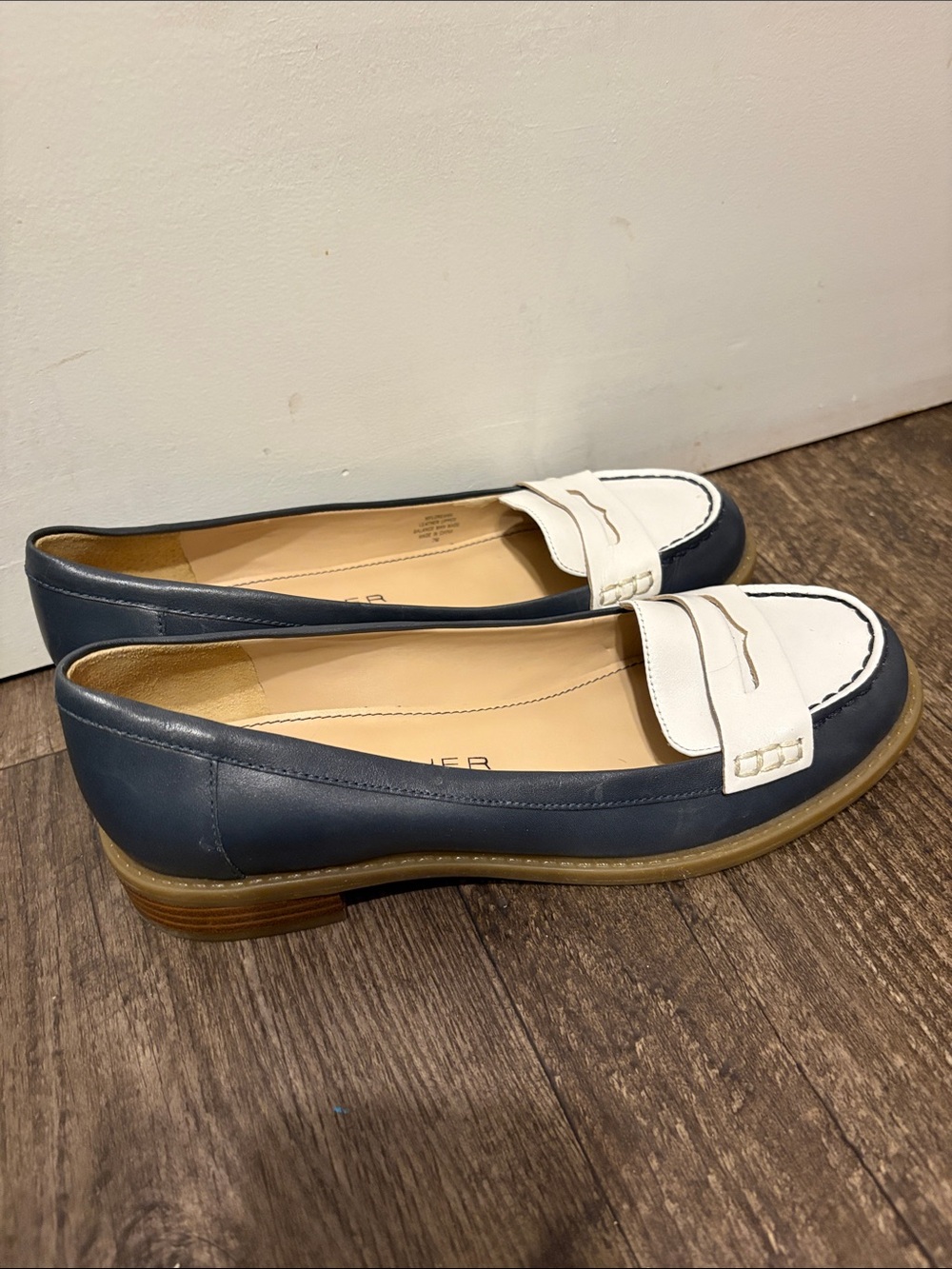 Marc Fisher Navy and White loafers size 7
